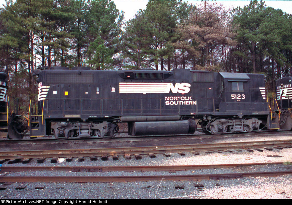 NS 5123